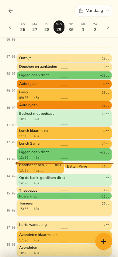Pacely-agenda met tijdblokken: groene rustblokken (Bedrust −20pt) tussen oranje activiteiten (Lunch klaarmaken, Boodschappen, Auto rijden).